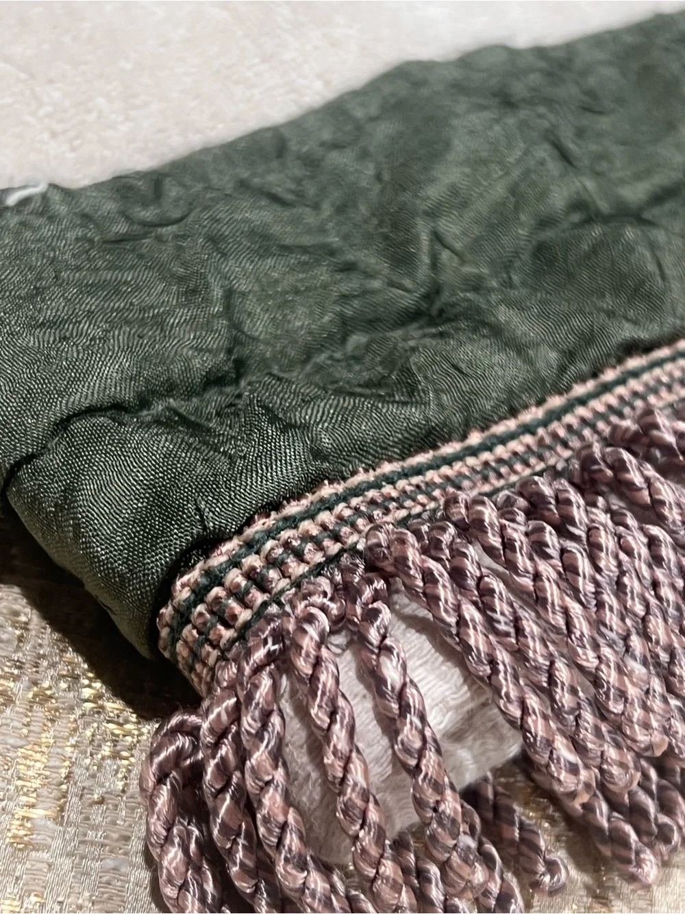 Croscill 100% Cotton Hand Towels 16x28 White/Green/Gray Fringed Set of 2